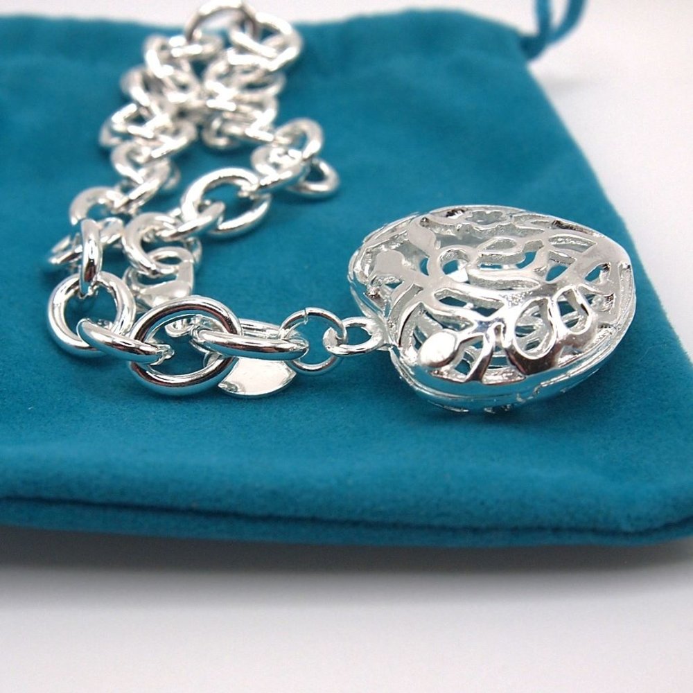 Beautiful Carved Heart Pendant Bracelet Stamped .925 Solid Sterling Silver - Picture 8 of 11
